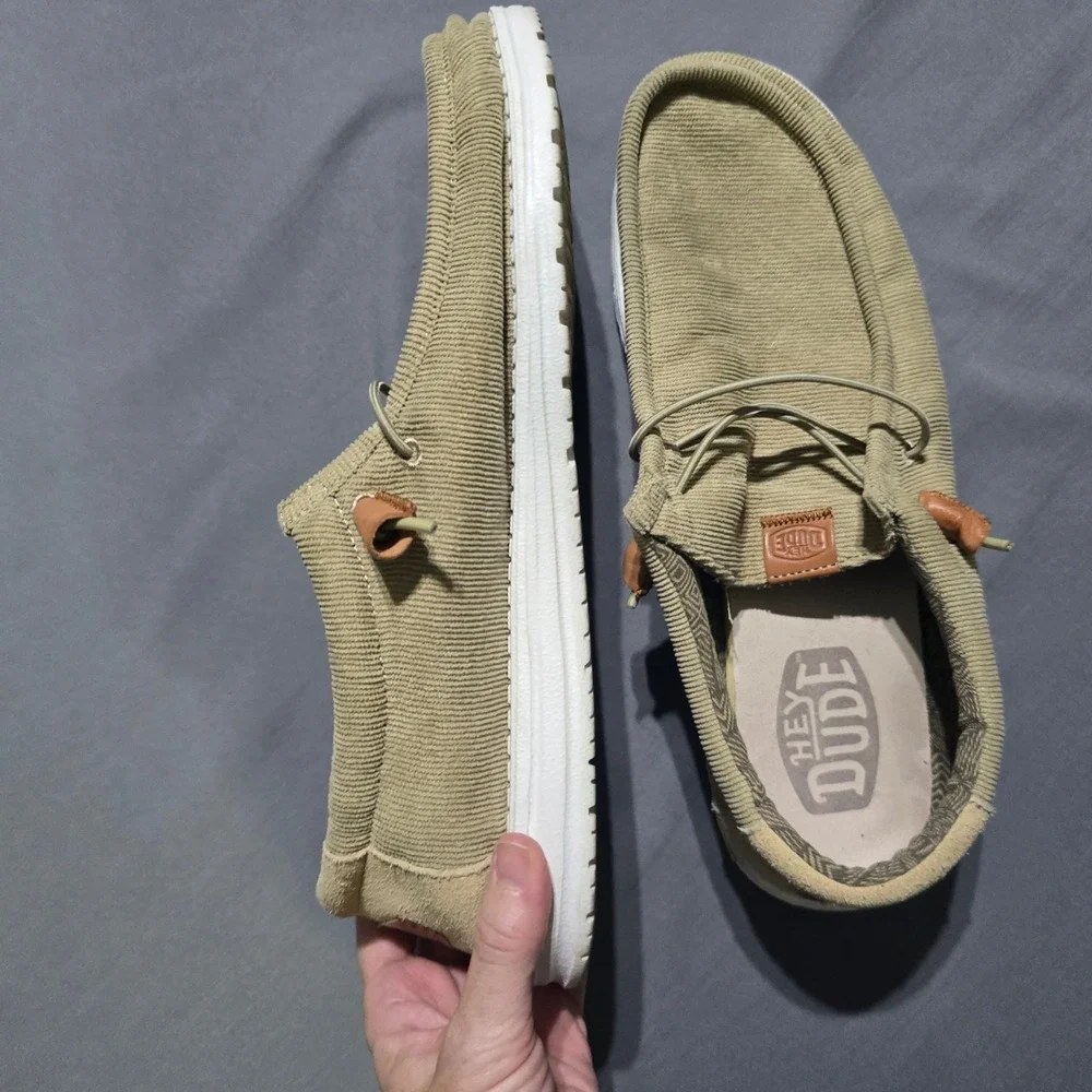 Hey Dude Wally Corduroy Loafers Men Size 12 Tan Slip On Shoes 40163-265